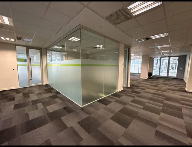 3,718M² OFFICE TO LET IN SANDTON CENTRAL